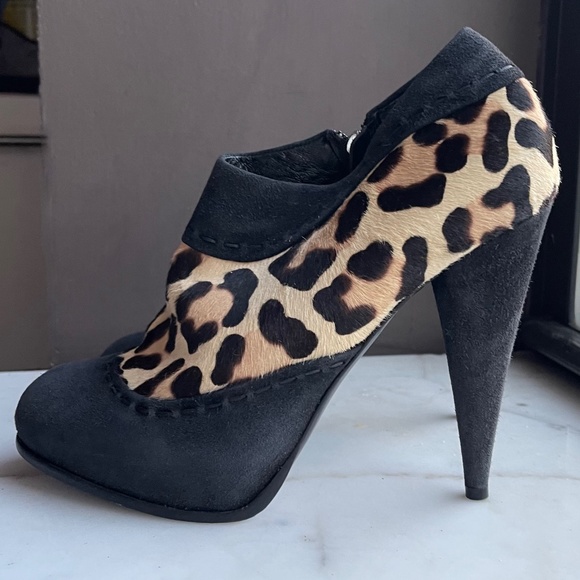 CHRISTIAN DIOR Platform Hair On Leopard trimmed with Black Suede Ankle Booties - Picture 4 of 14